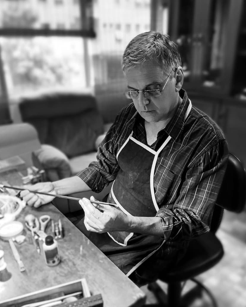 Alysio de Mattos bow detail